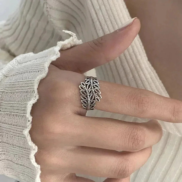 Minimalist 925 Sterling Silver Leaf Ring Criss Cross Ring Dainty Wrap Twist Ring - Picture 5 of 7